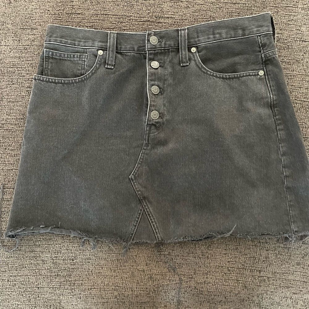 MADEWELL Rigid Denim A-Line Buttoned Mini Denim Skirt Size 31 Raw‎ Hem Grey